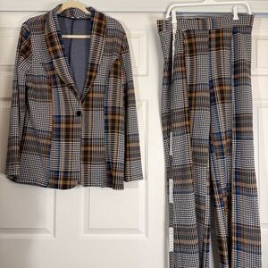 Plus Size 2 Pce Women Herringbone & Plaid Suit
